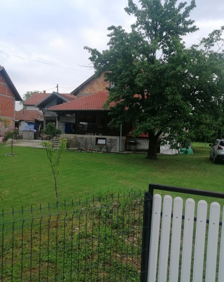 Kuca na prodaju Mladenovac-Medjuluzje