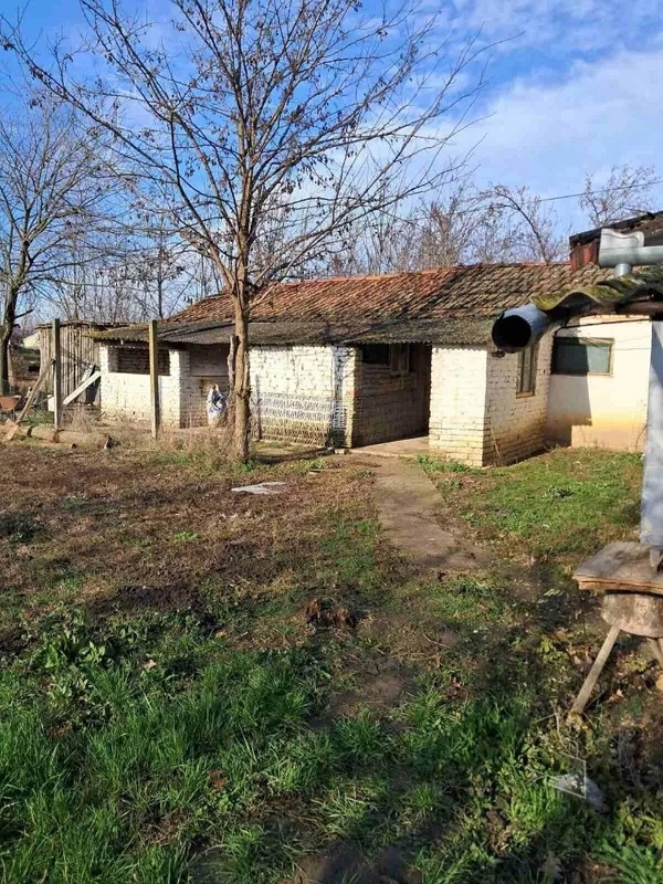 Prodajem kuću u selu Iđoš-Kikinda
