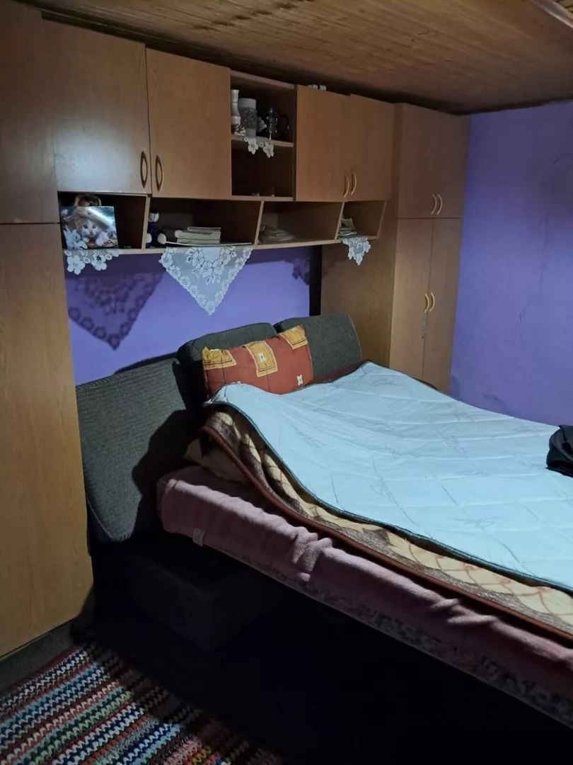 Prodajem kuću u selu Iđoš-Kikinda