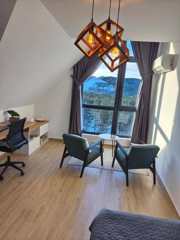 Prodaje se duplex apartman na Divcibarama