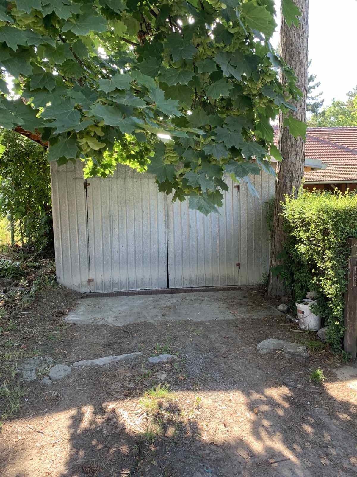 Na prodaju kuca u Velikim Crljenima