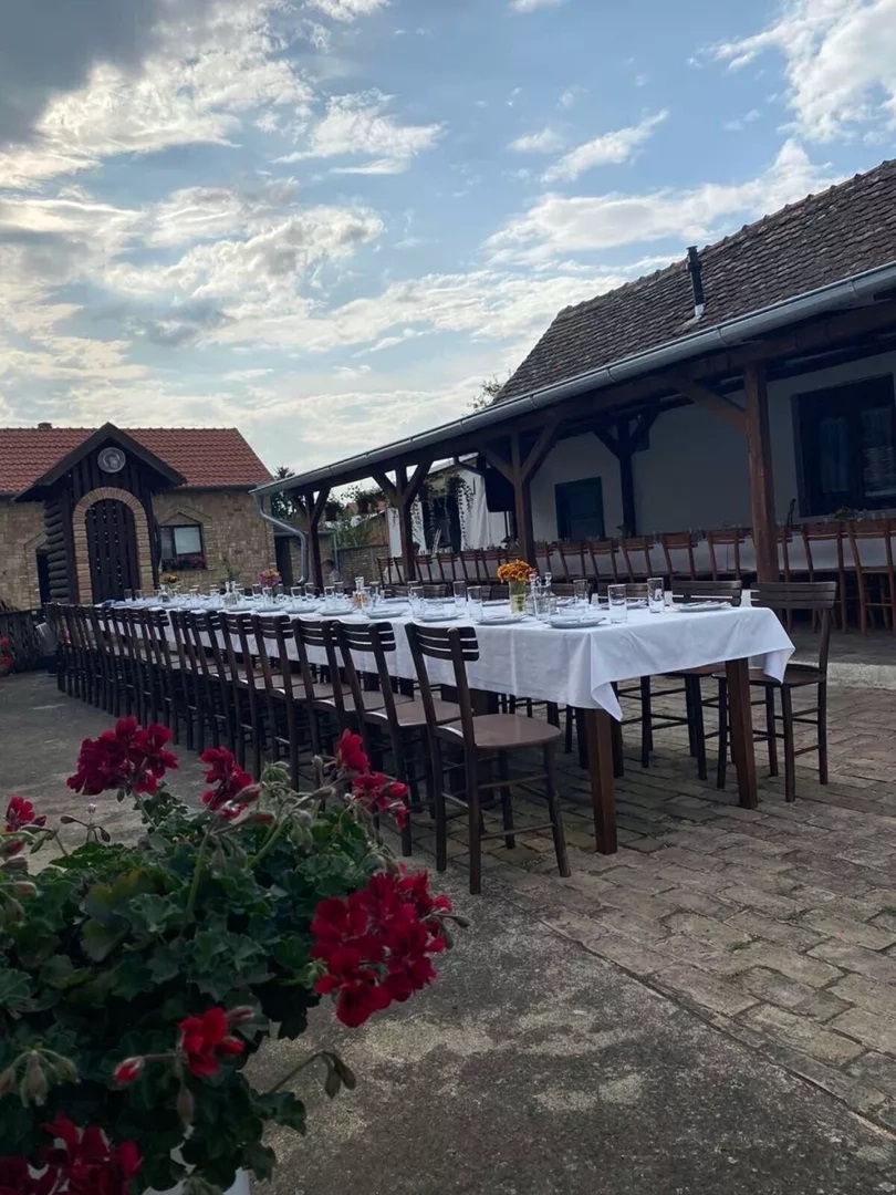 Prodaja restorana+sala za proslave+parking