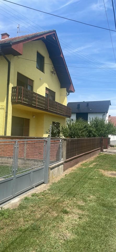 Kuća na prodaju Laćarak-Sremska Mitrovica