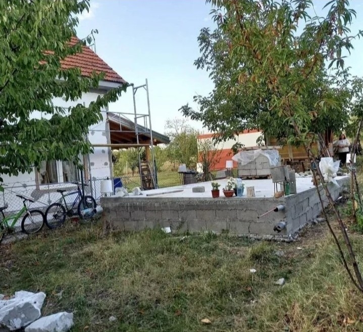 Plac top lokacija!Voda,struja,temelj,1/1