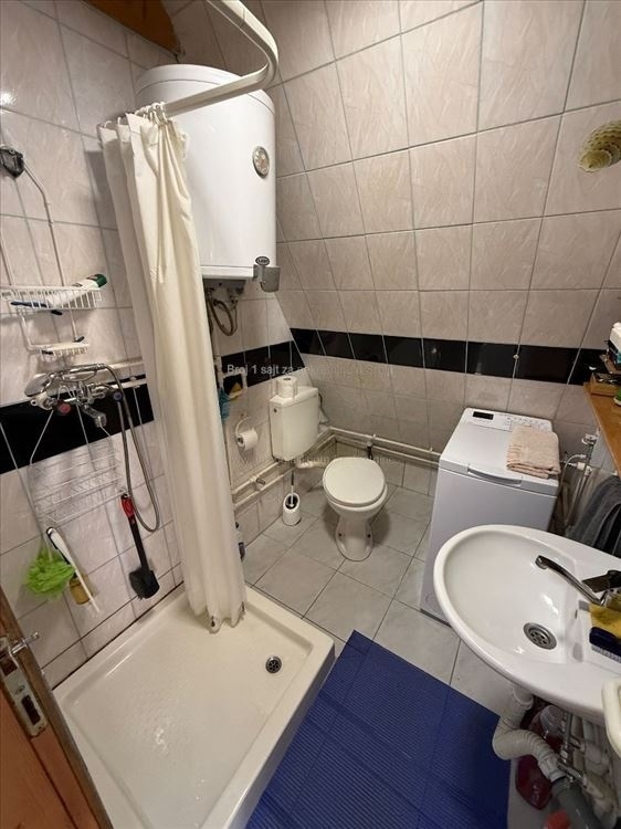Prelepa kuca na Dunavu u Belegisu