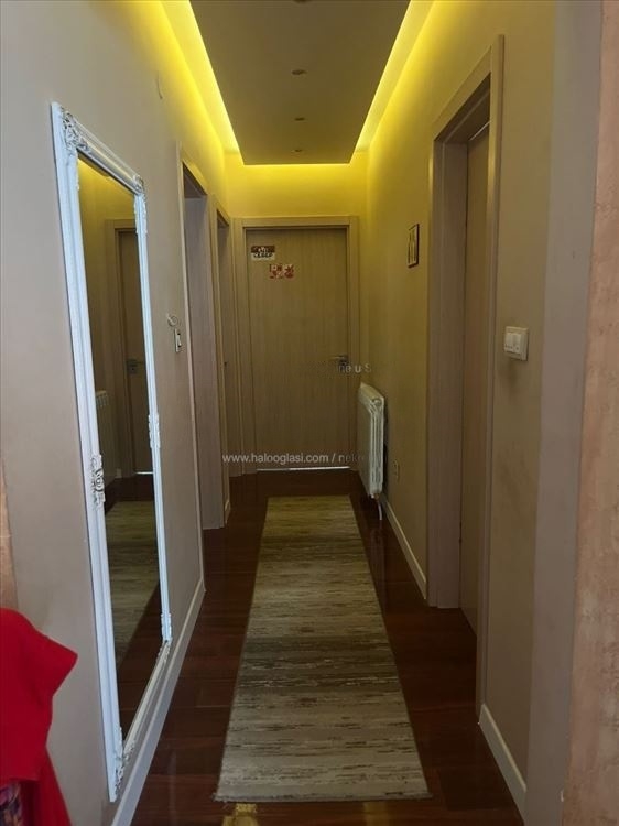 Prodajem kucu u Batajnici u lepom kraju