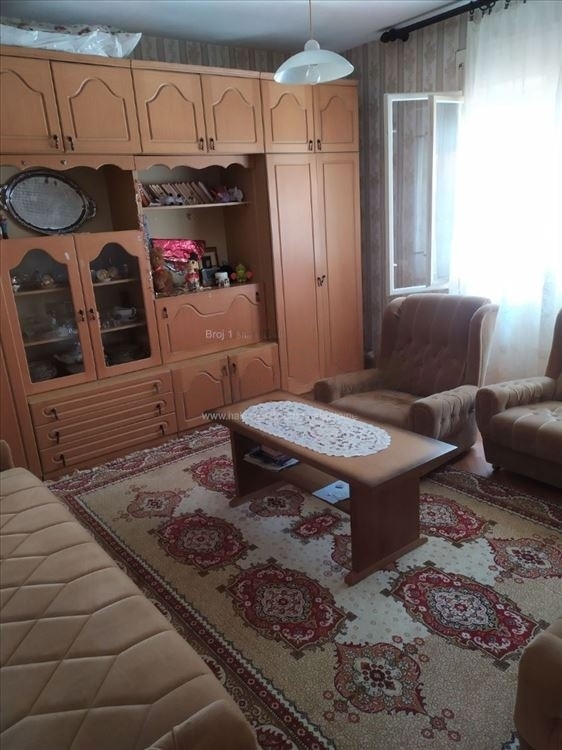 Kuca u Surdulici 180m2, 6ari placa