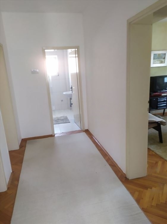 Kuca u Surdulici 180m2, 6ari placa