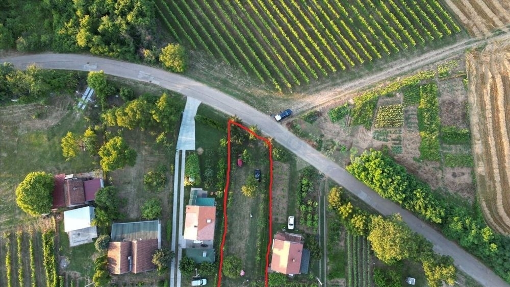 Vikendica Fruska Gora-Vizic 62m2,8.5ari placa