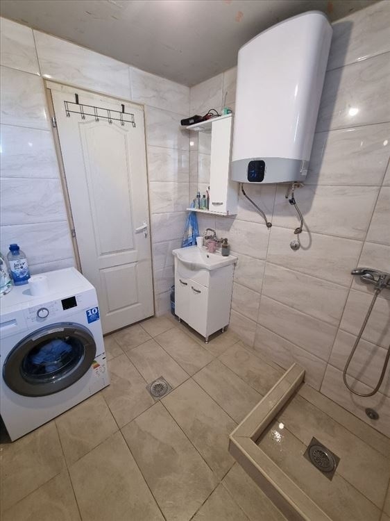Vikendica Fruska Gora-Vizic 62m2,8.5ari placa