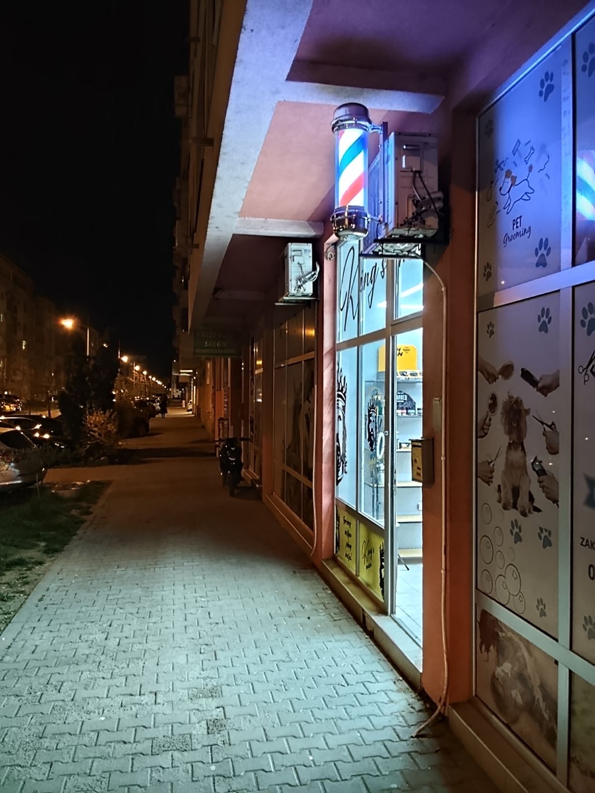 Izdajem frizerski salon u Novom Sadu