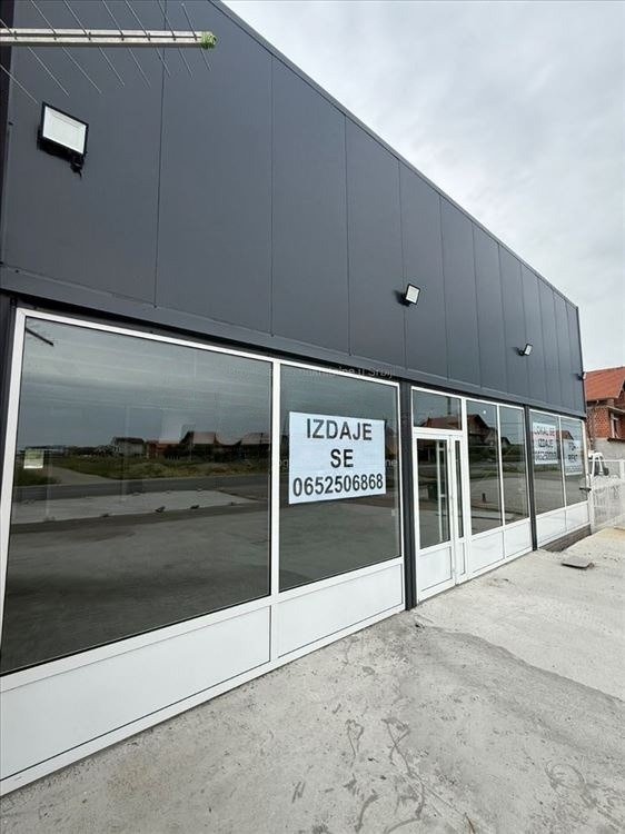 Izdaje se poslovni lokal 160m2-Batajnica