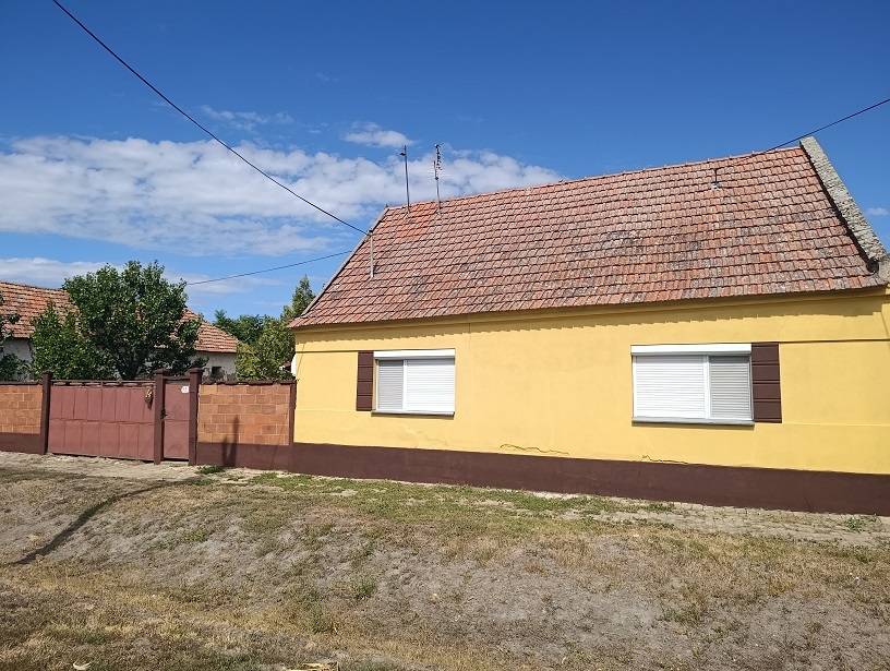 Prodajem kucu u Banatskom Arandjelovu