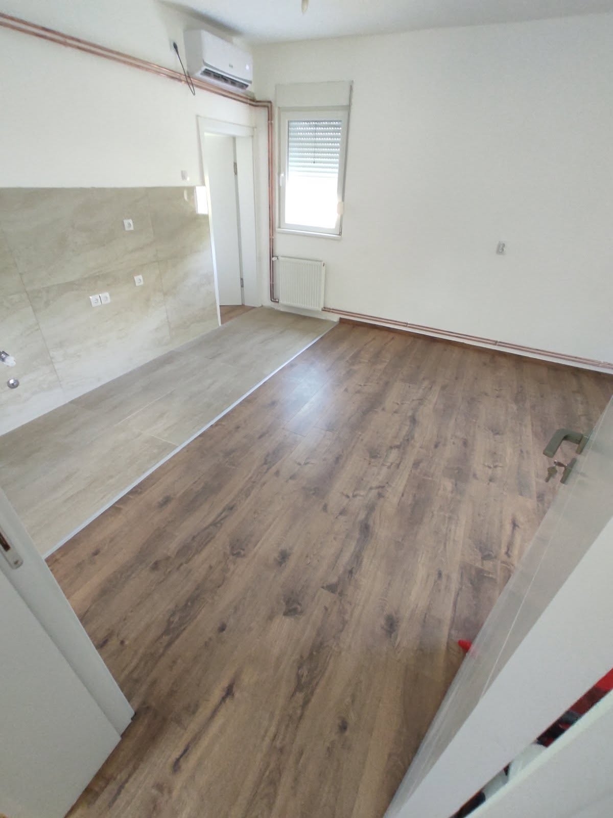 Ekskluzivan kompletno renoviran stan 70m2