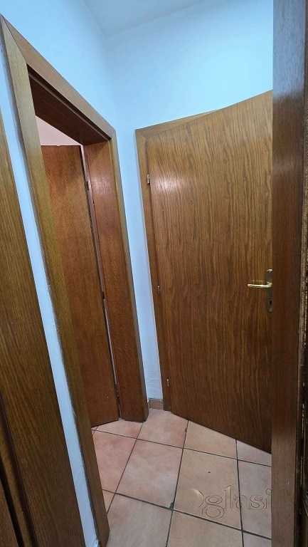 HITNO prodajem lokal u Novom Sadu