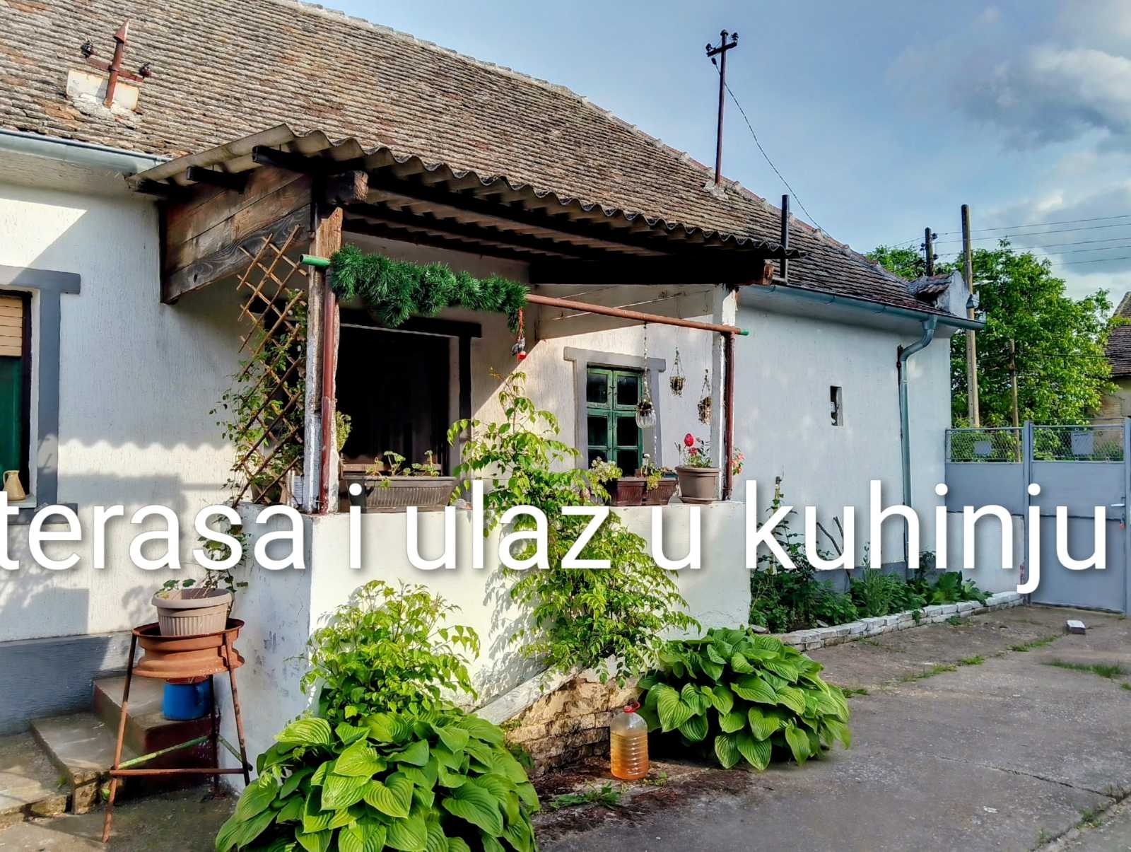Prodajem seosko imanje u Banatskoj Dubici