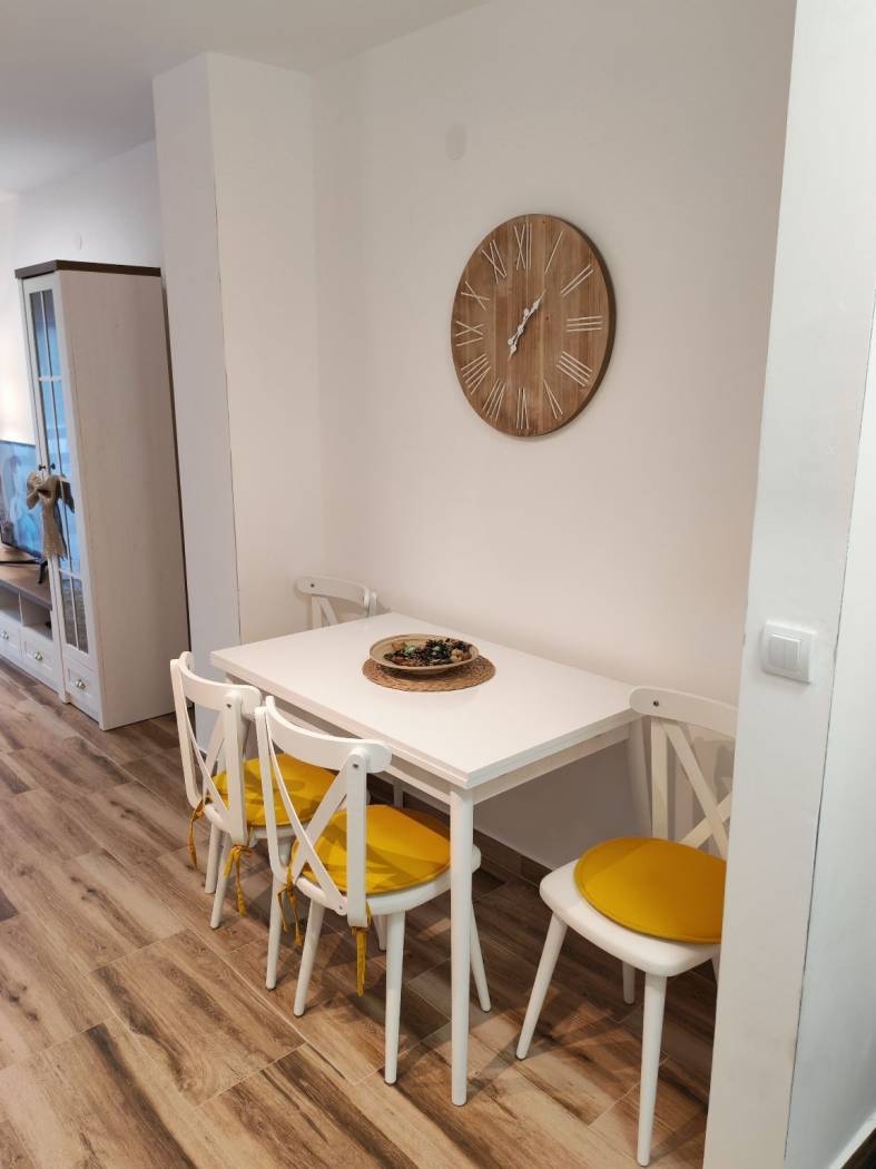 Prodajem opremljen apartman na Divčibarama