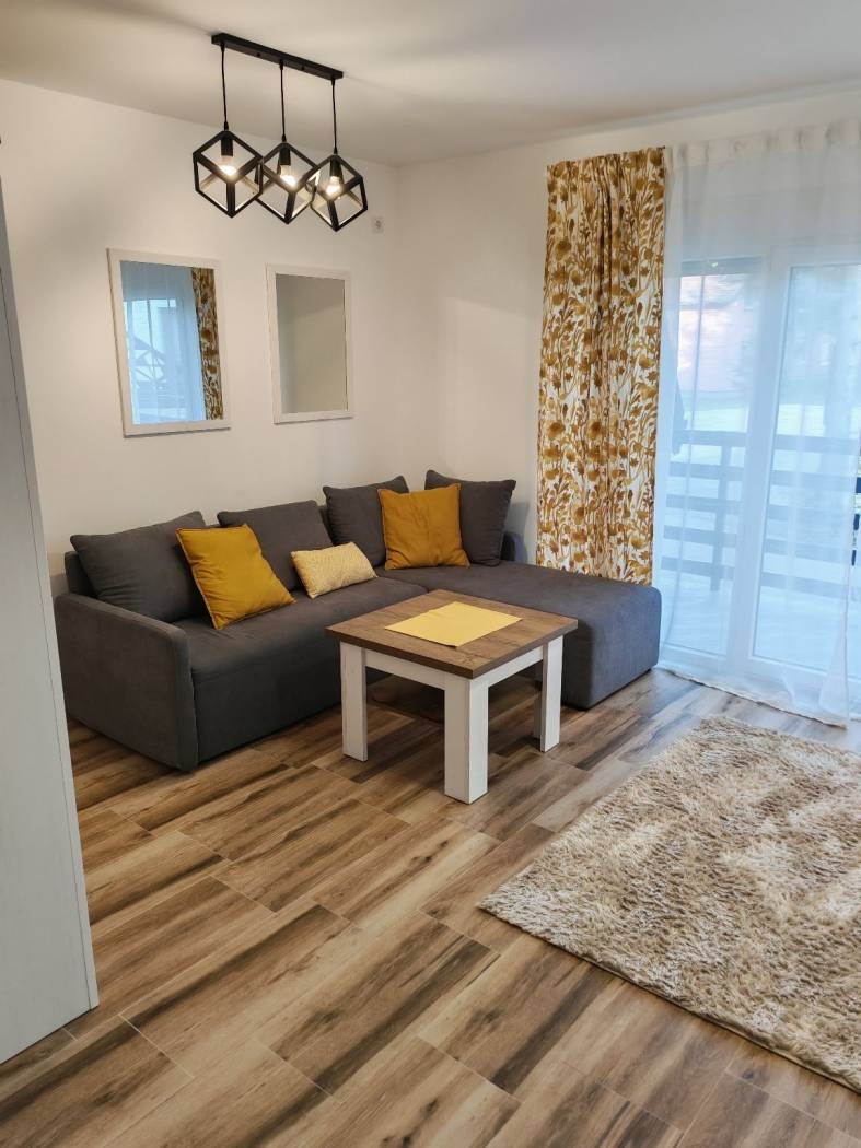 Prodajem opremljen apartman na Divčibarama