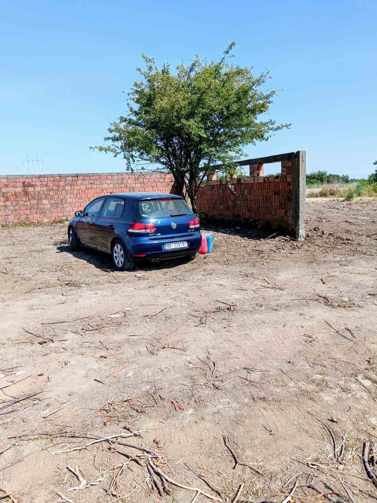 Zemljište na prodaju Deč-Pećinci
