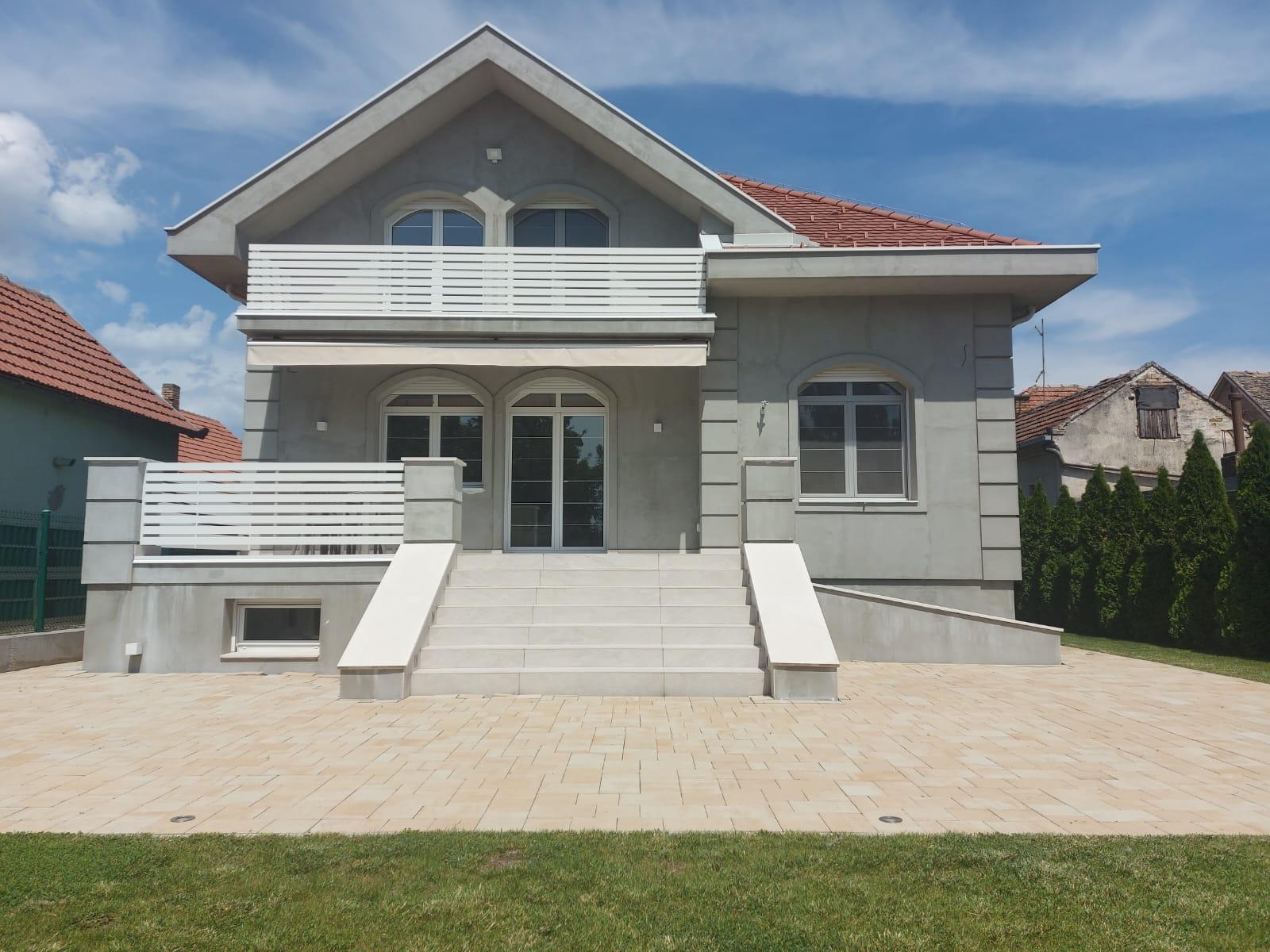 Nova LUX kuća,centar Inđije,top lokacija